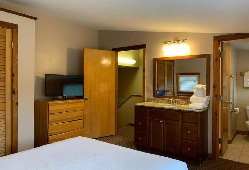 Отель Pocono Villas Resort