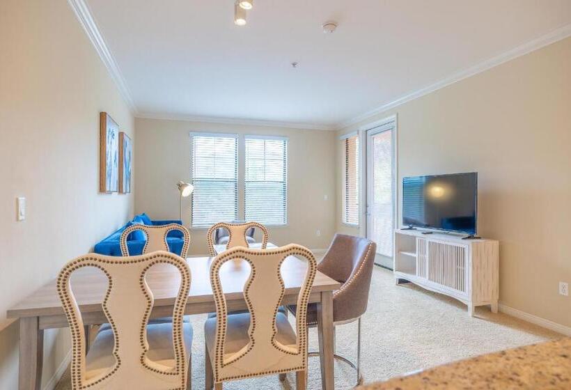 Irvine Spectrum 2 Bedrooms/2 Bathrooms/kitchen/pool/apartment