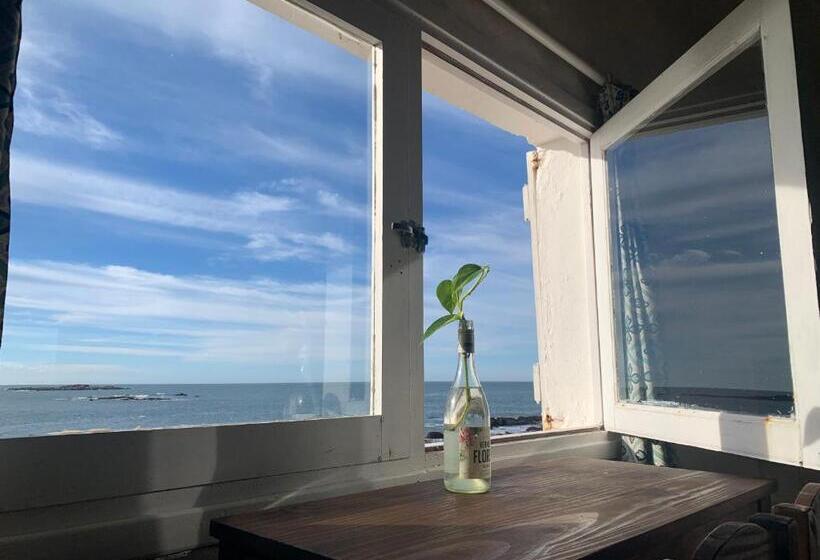 Palacio De La Luna, Casa única Frente Al Mar