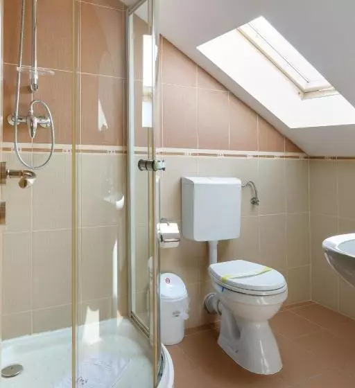 پانسیون Casa Dacică Rasnov Central Free Parking Close To Bran, Brasov, Dino Park & Restaurants
