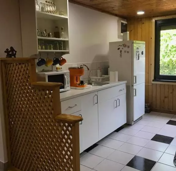 پانسیون Green Villa
