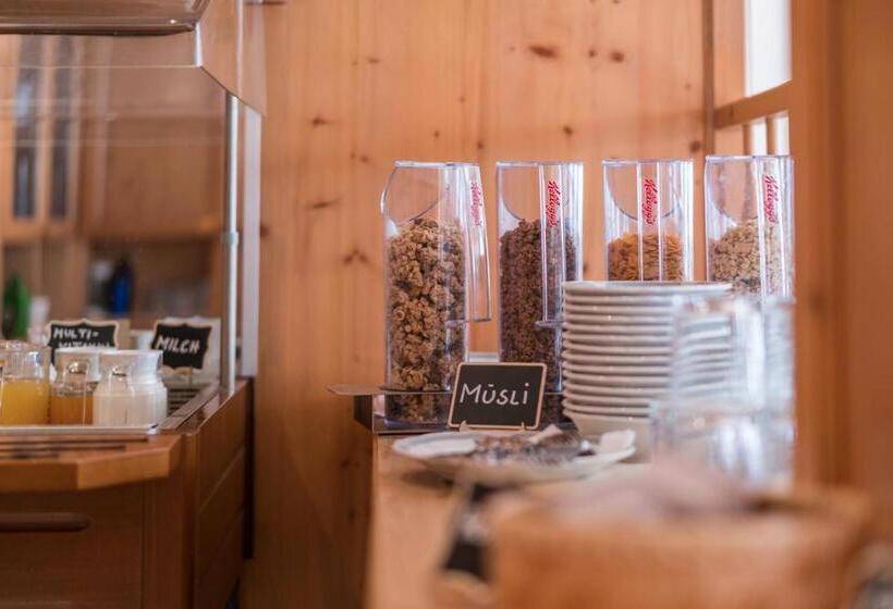 פנסיון Miramonte