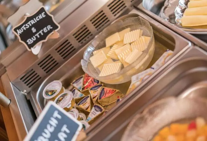 ペンション Miramonte