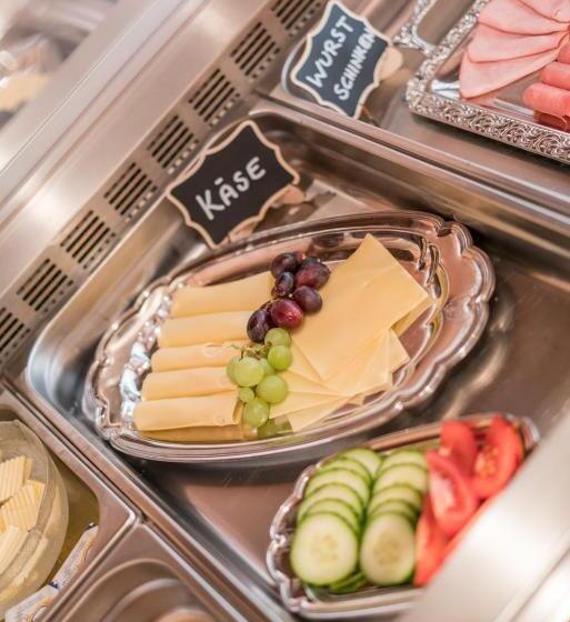 פנסיון Miramonte