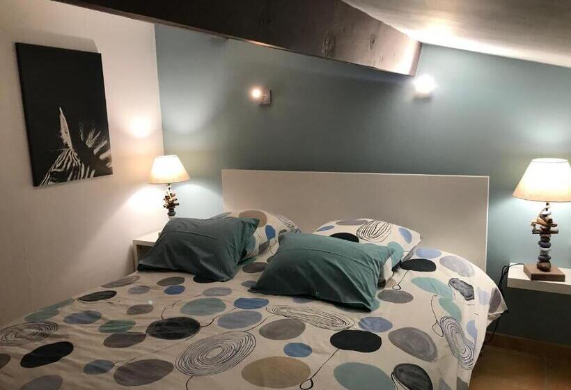 ペンション Plan De Cuques T2