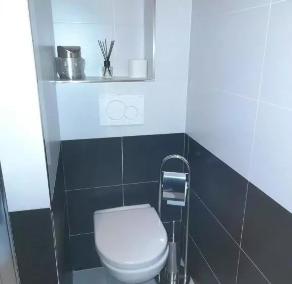 Majatalo Vinotéka U Kozů