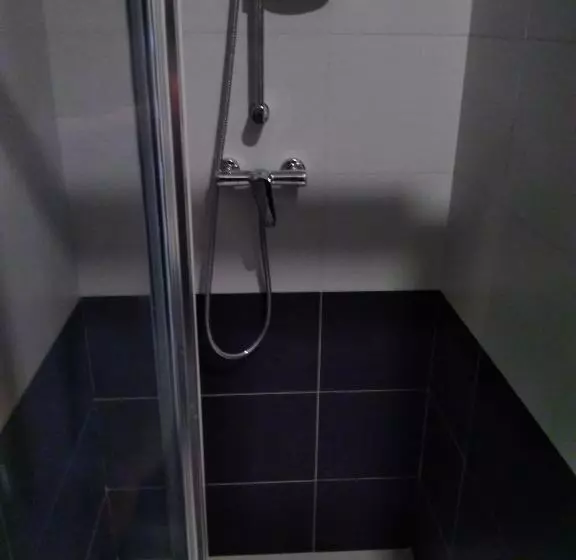 Majatalo Vinotéka U Kozů