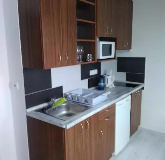 Majatalo Vinotéka U Kozů