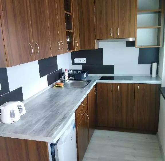 Majatalo Vinotéka U Kozů