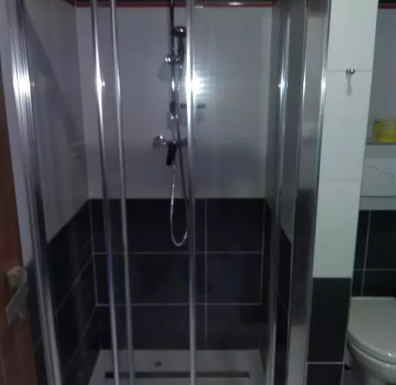 Majatalo Vinotéka U Kozů