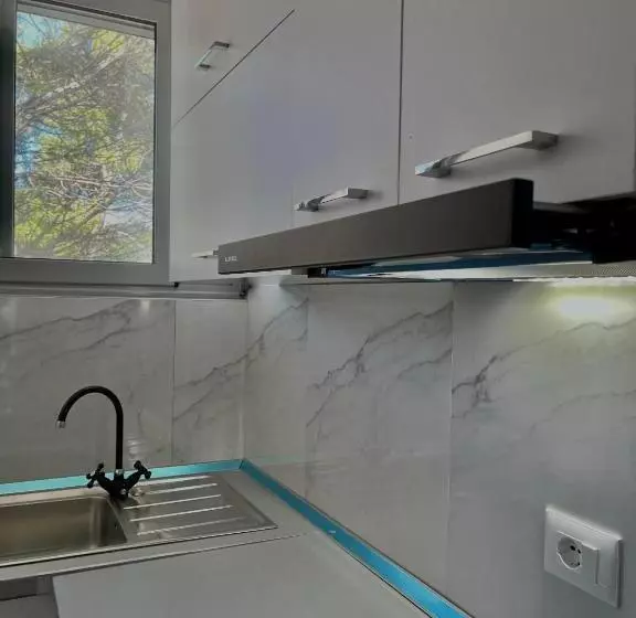Xhefri S Apartments