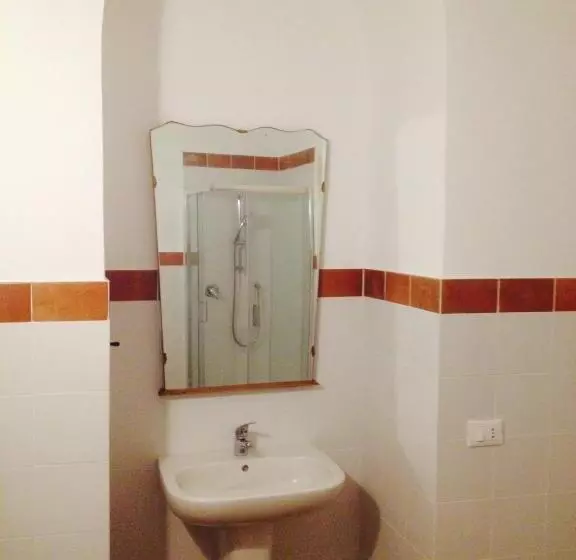 تختخواب و صبحانه Bnb Bergamo