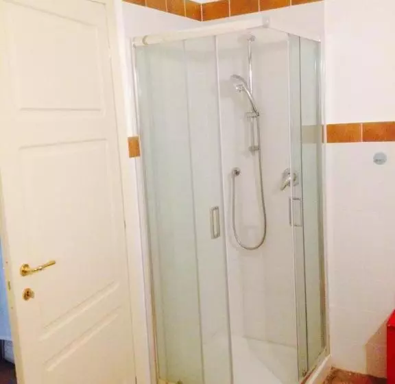 تختخواب و صبحانه Bnb Bergamo