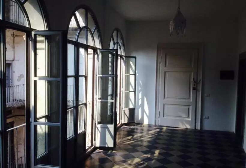 تختخواب و صبحانه Bnb Bergamo