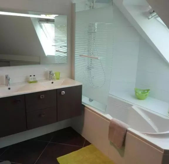 Aamiaismajoitus (B&B) Brest Chambres D Hôtes