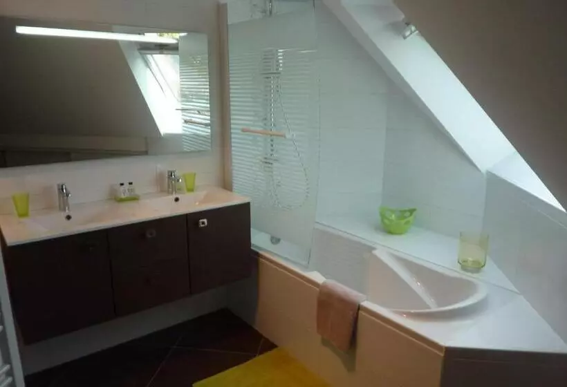 Aamiaismajoitus (B&B) Brest Chambres D Hôtes