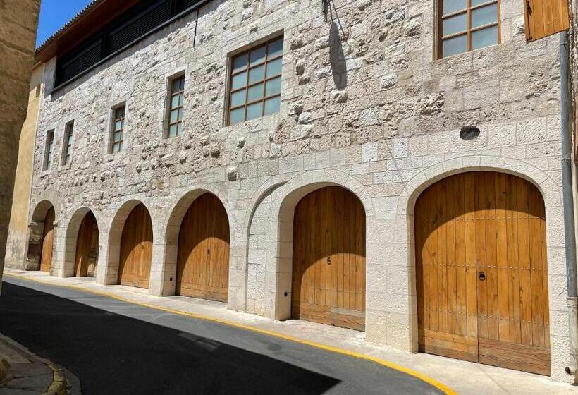 تختخواب و صبحانه Maison Du Cloitre Couvent Des Carmes