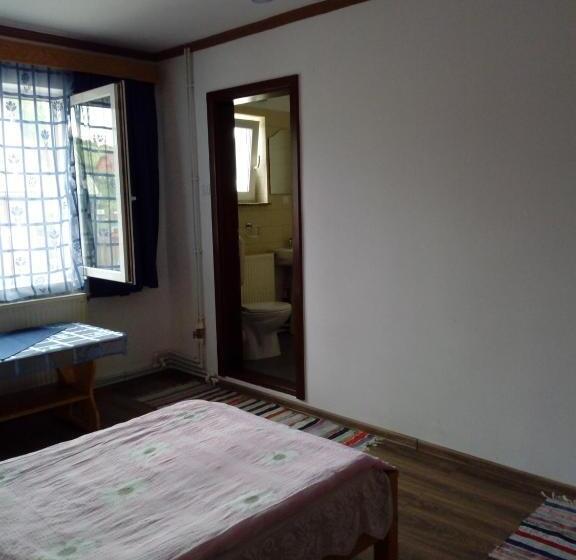 Bed and Breakfast Ibolya Imola