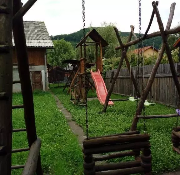 تختخواب و صبحانه Ibolya Imola
