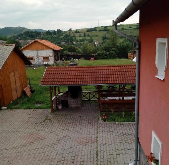 Bed and Breakfast Ibolya Imola