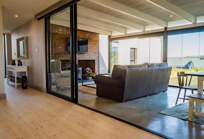 酒店 House 222 Gowrie Farm