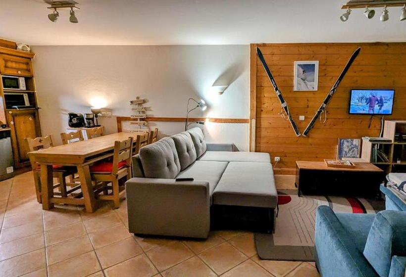 Morillon 1100 Skis Aux Pieds