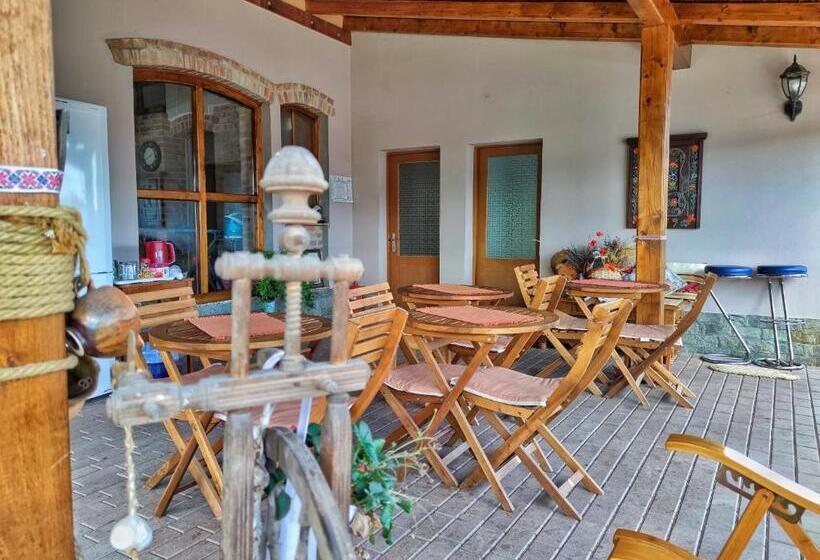 Пансион Casa Adam