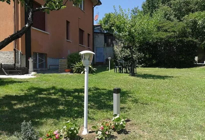 Majatalo Il Giardino Di Sara