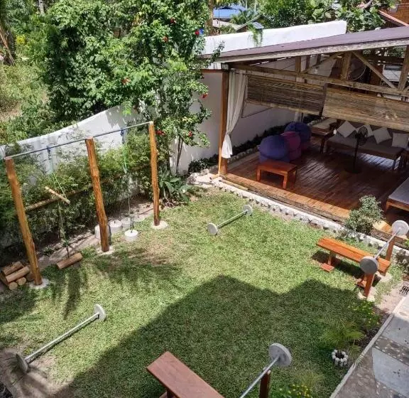 پانسیون Lunazul Guesthouse