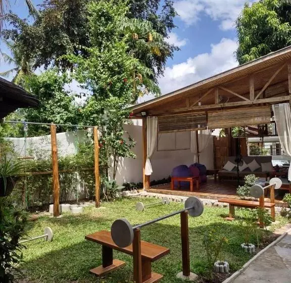پانسیون Lunazul Guesthouse