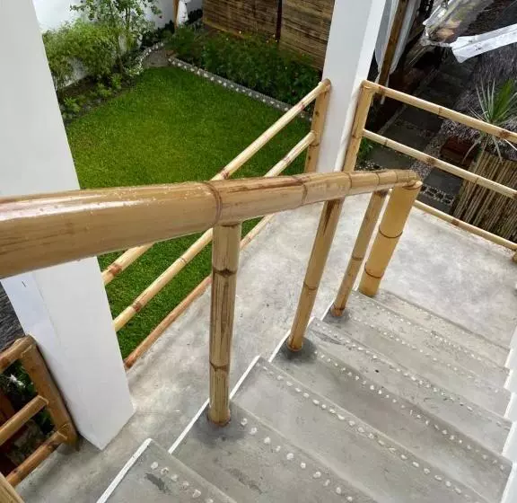 پانسیون Lunazul Guesthouse
