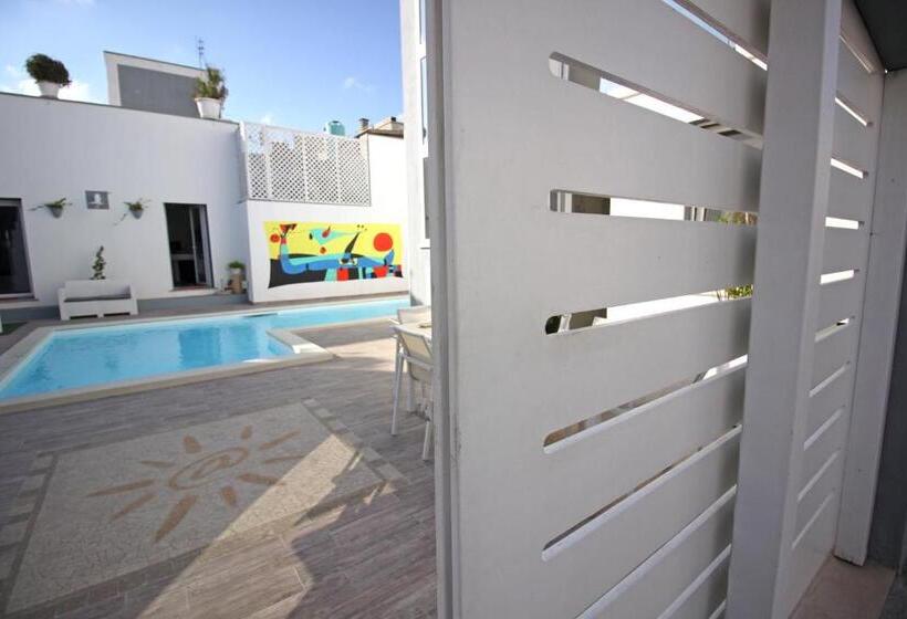 פנסיון Salentuosi Camere