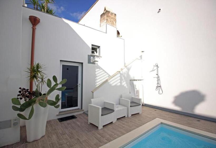 פנסיון Salentuosi Camere