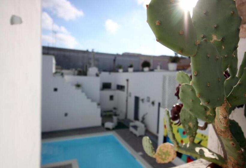 פנסיון Salentuosi Camere