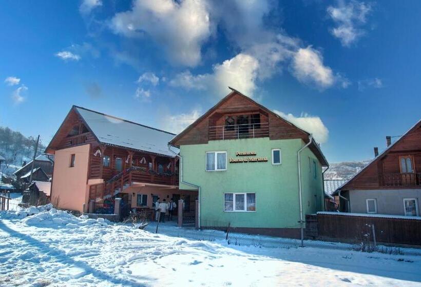 Pensiunea Ioana Mariana