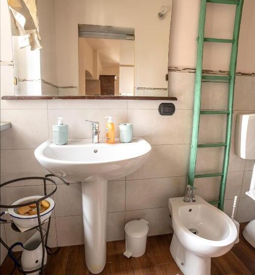 Suma Si Casa Cesare   2000 Mq Di Giardino A Vostra Disposizione