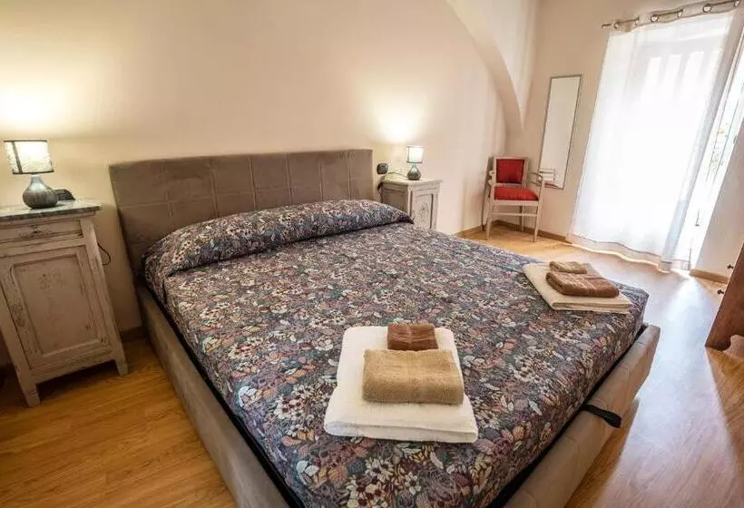 Suma Si Casa Cesare   2000 Mq Di Giardino A Vostra Disposizione