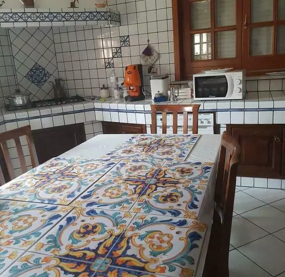 Aamiaismajoitus (B&B) La Casa Di Bia