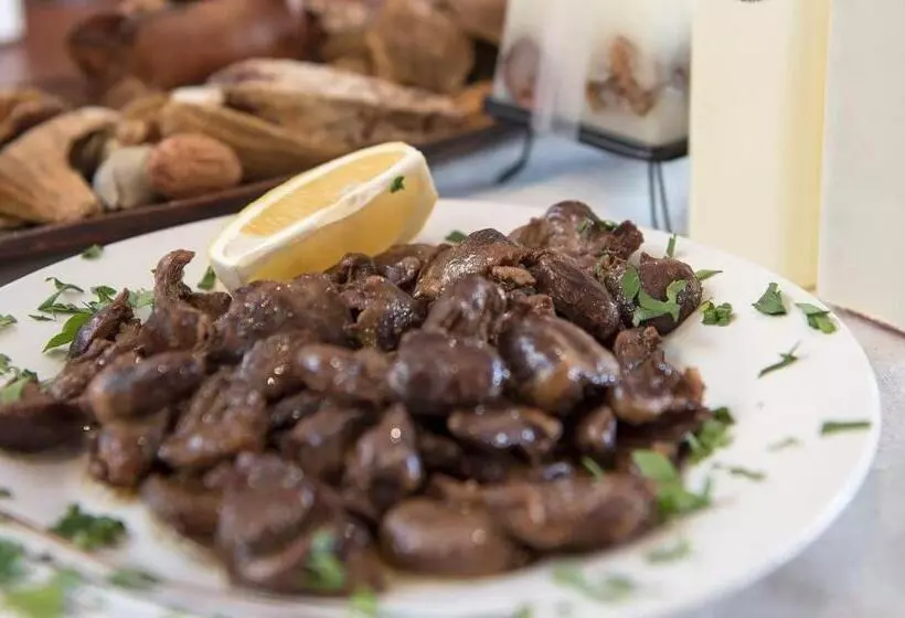 پانسیون комплекс шуменско плато