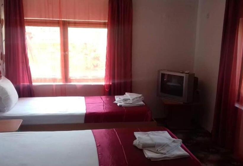 بنسيون иглика