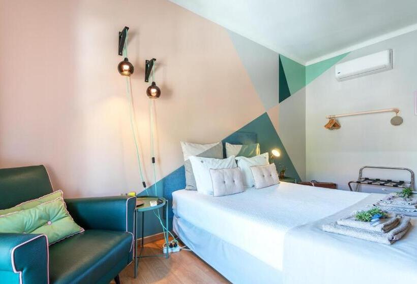 پانسیون Downtown Alegria