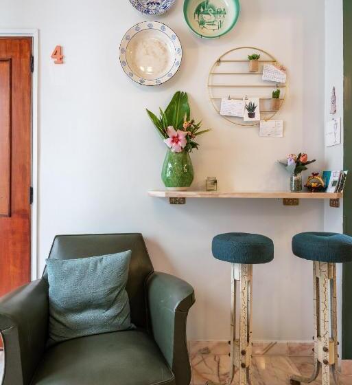 پانسیون Downtown Alegria