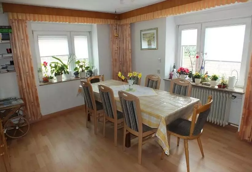 Majatalo Gästehaus Neises