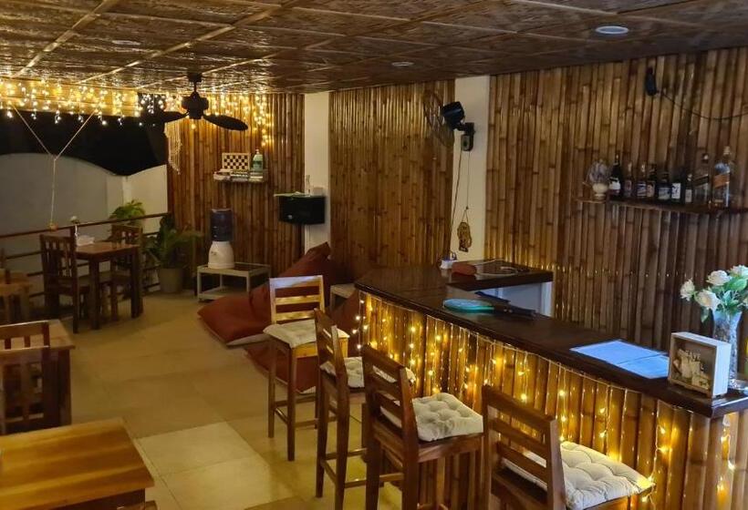 پانسیون Roos Guesthouse