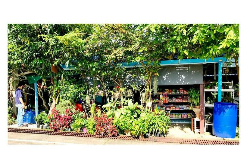 פנסיון Villa Scĕnns