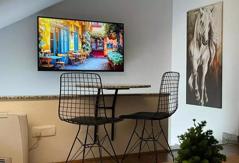 Urban Corner   Deluxe Apartments