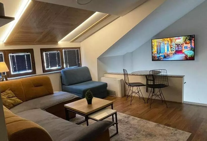 Urban Corner   Deluxe Apartments