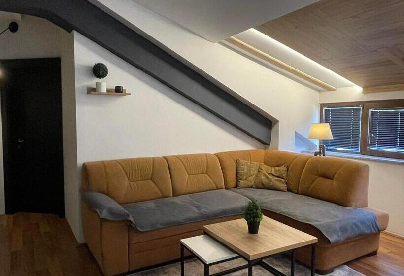 Urban Corner   Deluxe Apartments