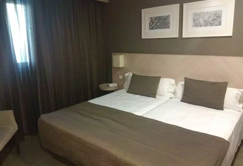 호텔 Balneario De Gravalos