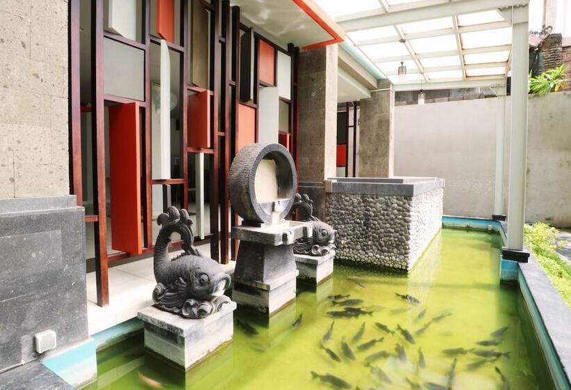 בית מלון כפרי Grand Sinar Indah